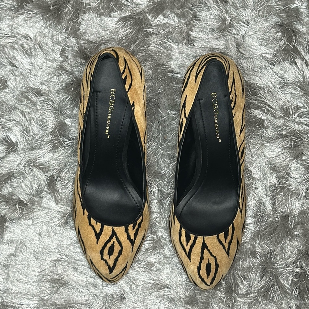 Women’s BCBG heels!